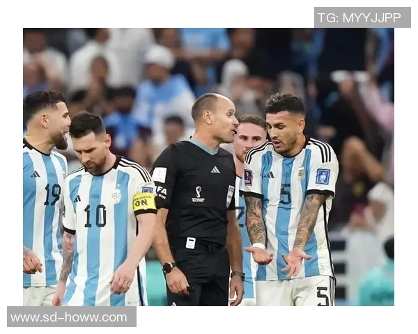 足球世界杯历史经典裁判判罚争议事件深度解析与公正性探讨 足球世界杯历史经典裁判判罚争议事件深度解析与公正性探讨